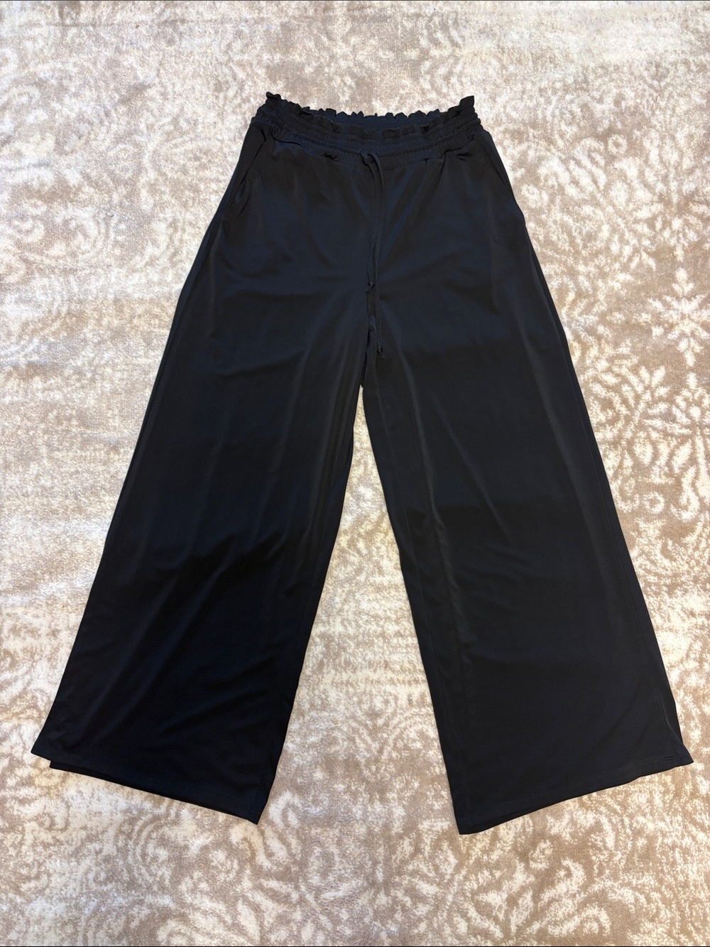 Ellen Tracy Black Wide-Leg Pull-On Pants